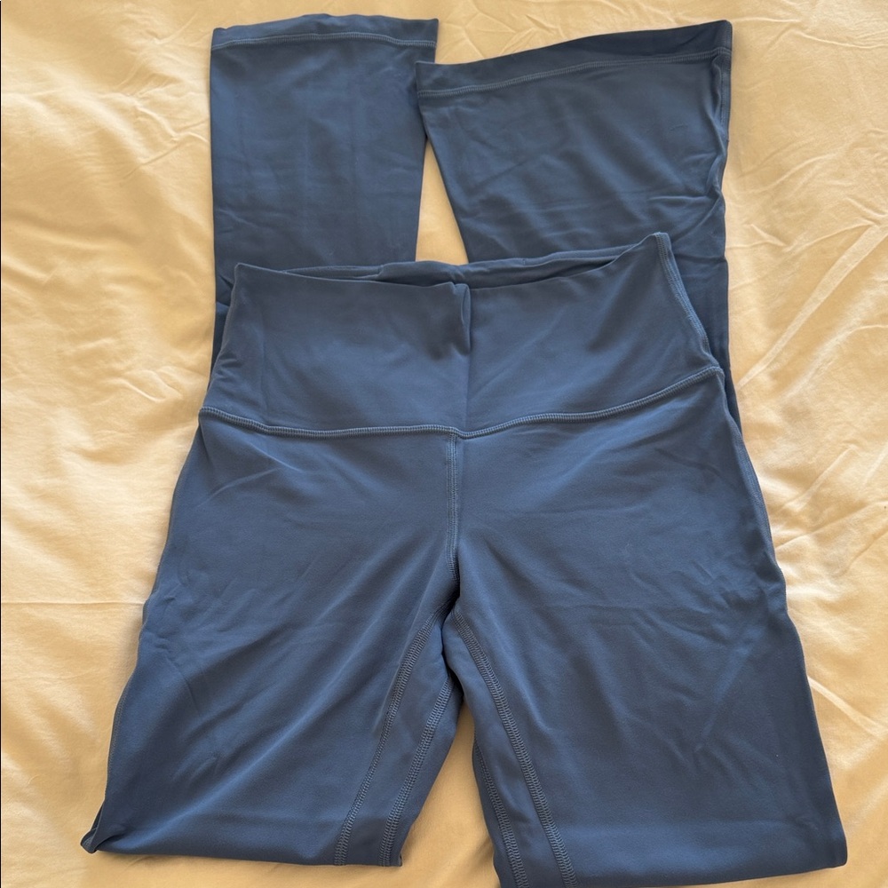 New Lululemon Blue Flare Leggings - Picture 2 of 6